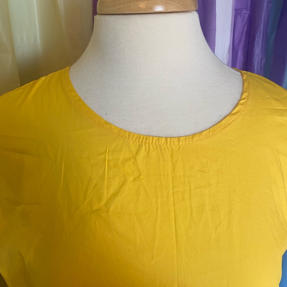 Yellow Top - Picture 2 of 8